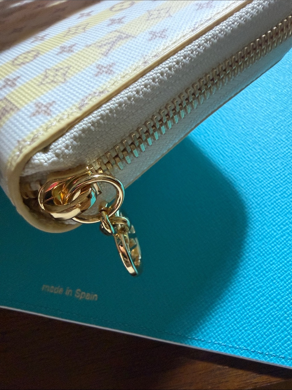 Zippy Wallet - Picture 5 of 6
